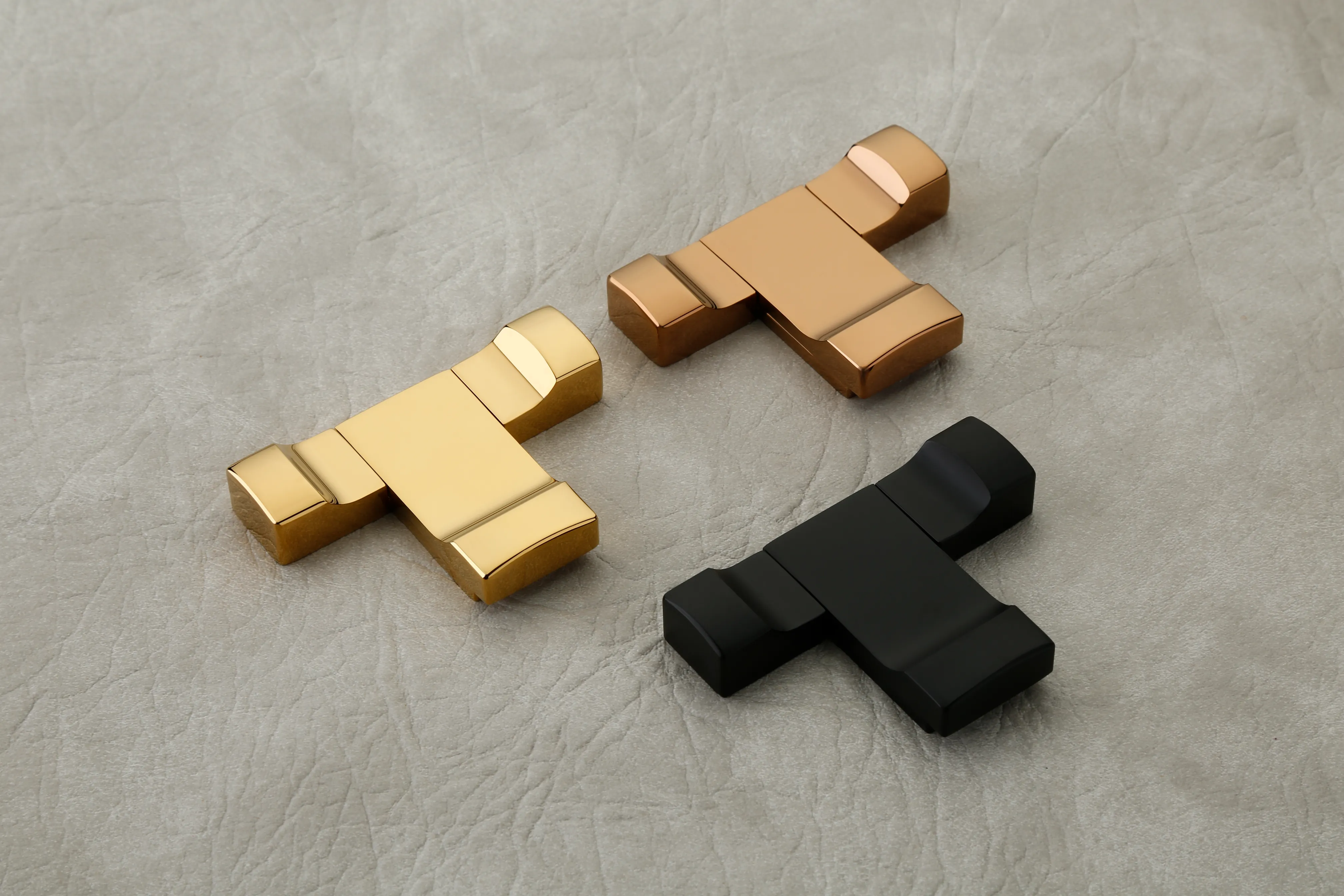 HAMMER Chest Handle